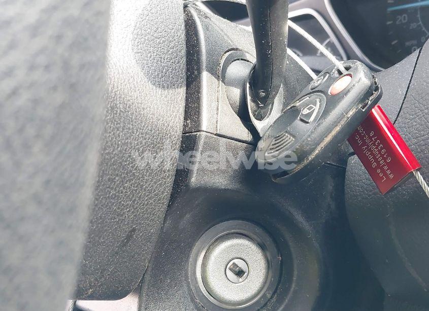 Photo 11 of 2016 Ford Focus SE (VIN 1FADP3K28GL276874)