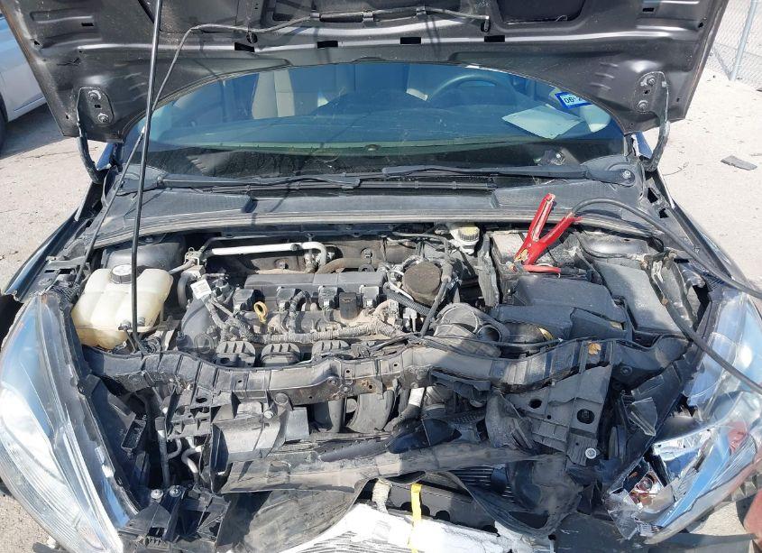 Photo 10 of 2016 Ford Focus SE (VIN 1FADP3K28GL294386)