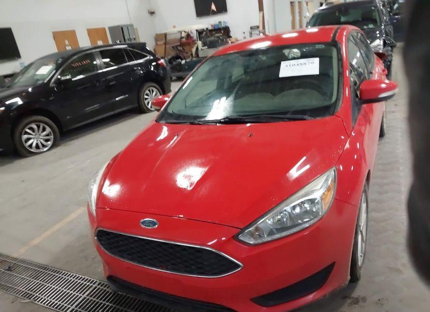 Photo 13 of 2016 Ford Focus SE (VIN 1FADP3K28GL301966)
