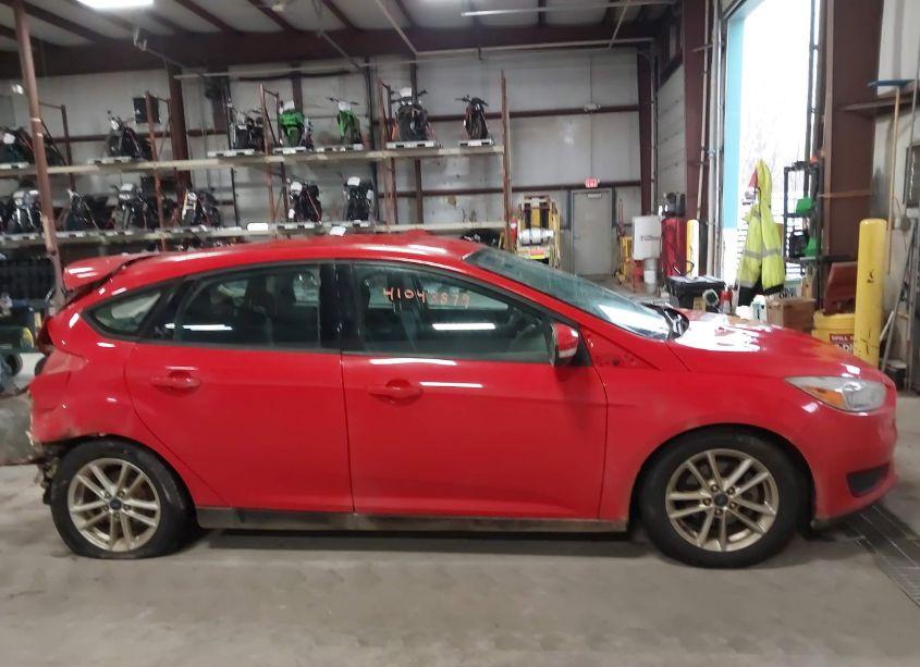 Photo 14 of 2016 Ford Focus SE (VIN 1FADP3K28GL301966)
