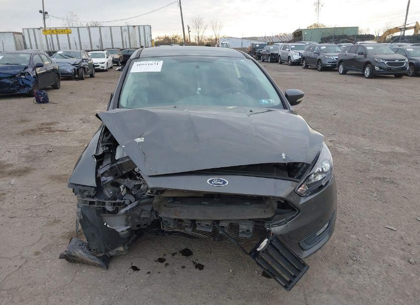 Photo 11 of 2016 Ford Focus SE (VIN 1FADP3K28GL311669)