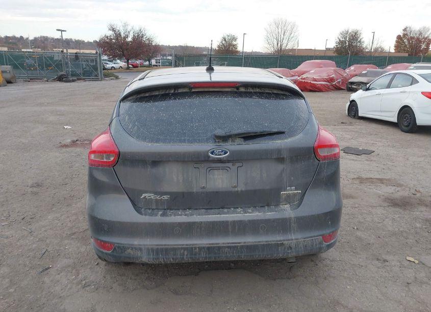 Photo 15 of 2016 Ford Focus SE (VIN 1FADP3K28GL311669)
