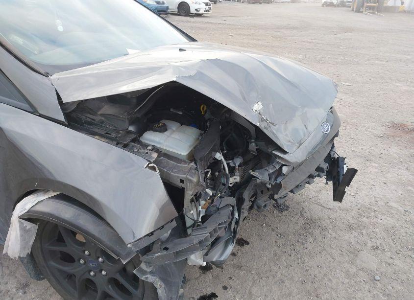 Photo 6 of 2016 Ford Focus SE (VIN 1FADP3K28GL311669)