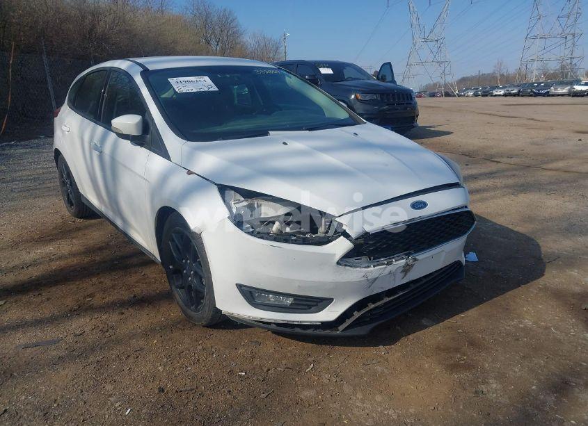 Photo 6 of 2016 Ford Focus SE (VIN 1FADP3K28GL332859)