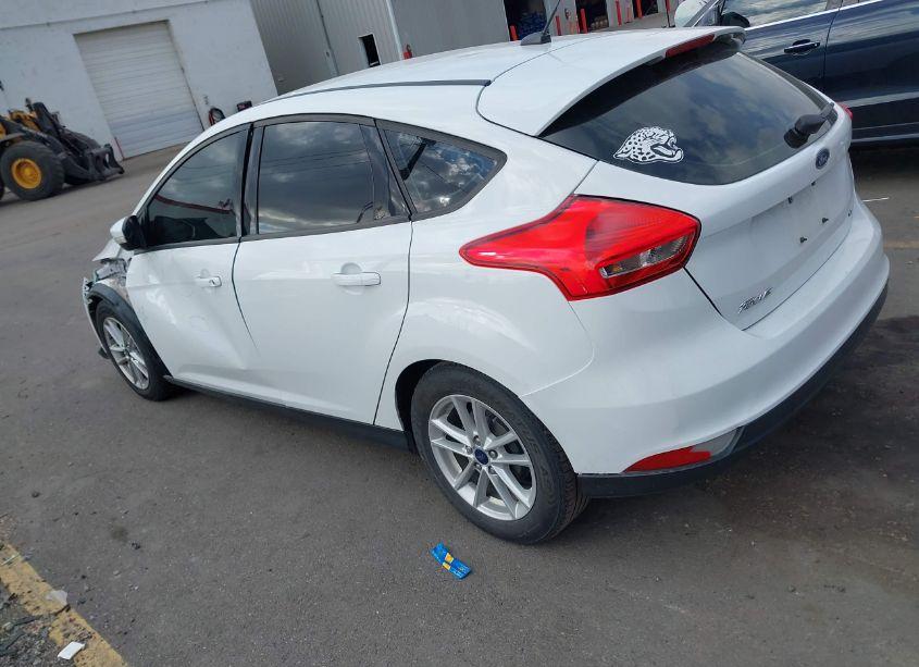 Photo 3 of 2016 Ford Focus SE (VIN 1FADP3K28GL344719)