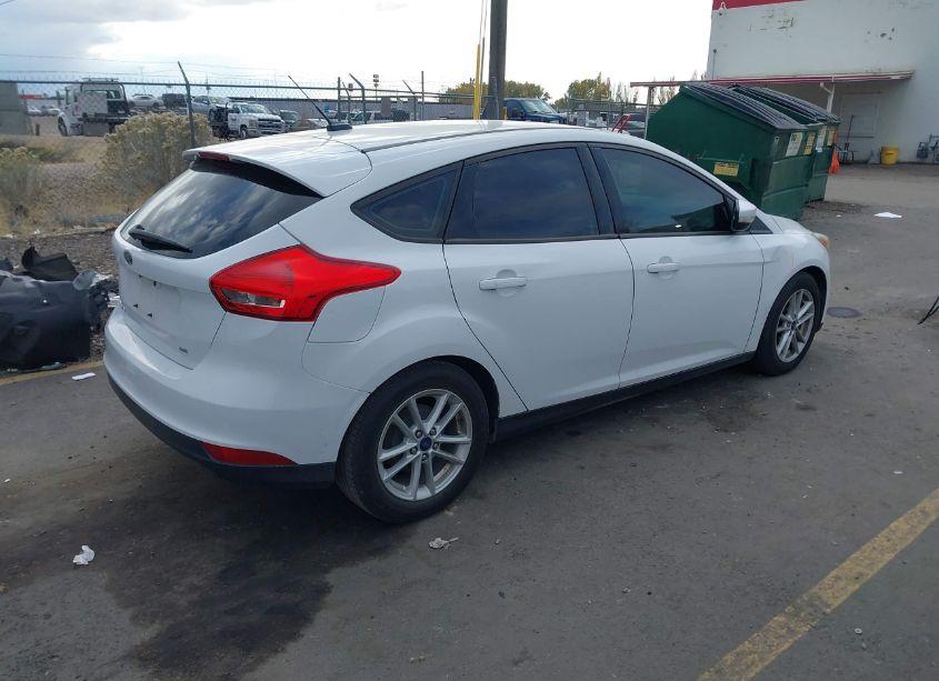 Photo 4 of 2016 Ford Focus SE (VIN 1FADP3K28GL344719)