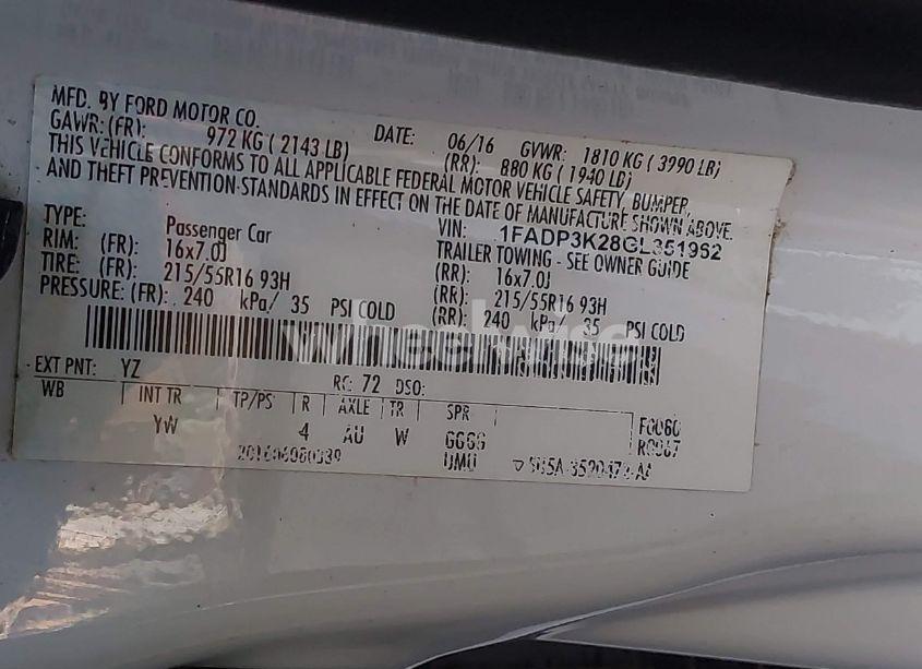 Photo 9 of 2016 Ford Focus SE (VIN 1FADP3K28GL351962)