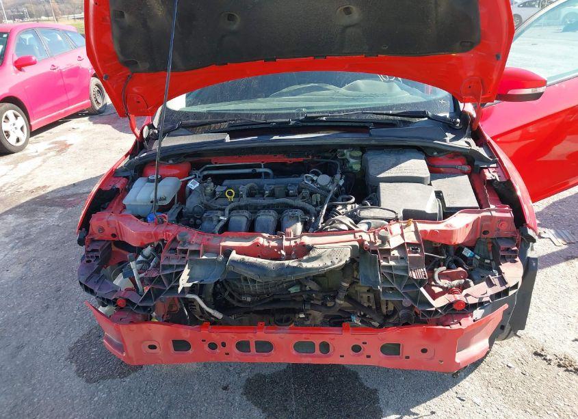 Photo 10 of 2016 Ford Focus SE (VIN 1FADP3K28GL359737)