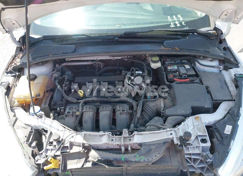 Photo 10 of 2017 Ford Focus SE (VIN 1FADP3K28HL217843)