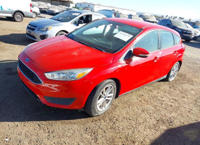 Photo 2 of 2017 Ford Focus SE (VIN 1FADP3K28HL223934)