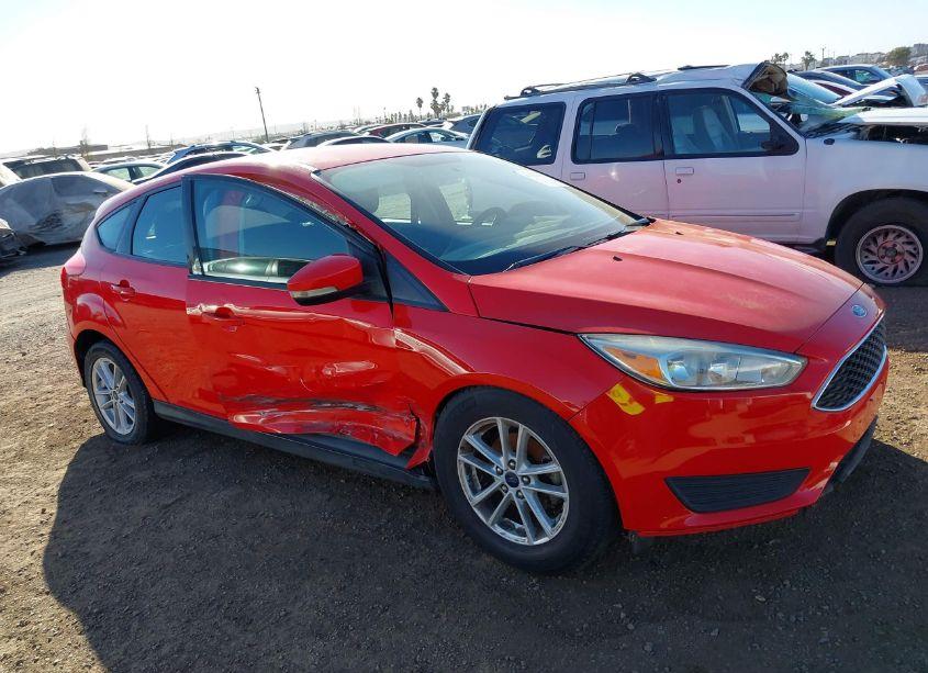 Photo 6 of 2017 Ford Focus SE (VIN 1FADP3K28HL223934)