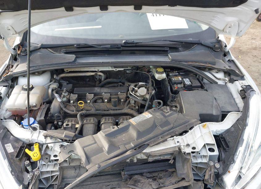 Photo 10 of 2017 Ford Focus SE (VIN 1FADP3K28HL251314)