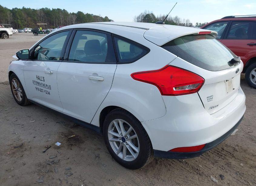 Photo 3 of 2017 Ford Focus SE (VIN 1FADP3K28HL251314)