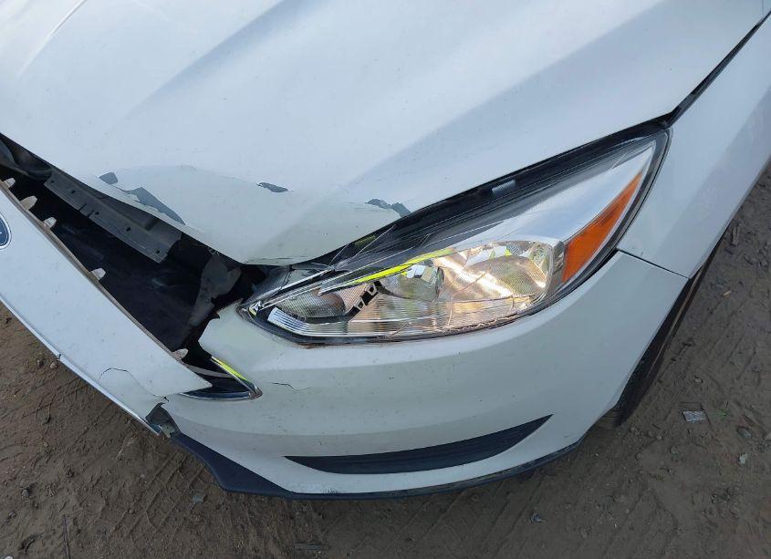 Photo 6 of 2017 Ford Focus SE (VIN 1FADP3K28HL251314)