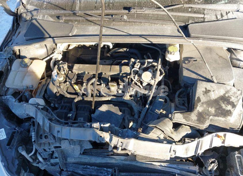 Photo 10 of 2018 Ford Focus SE (VIN 1FADP3K28JL210283)