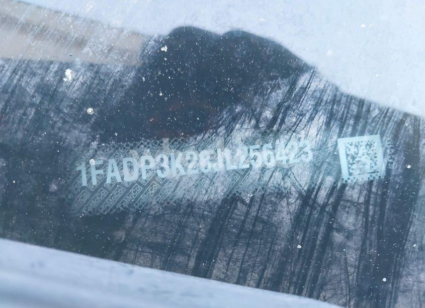 Photo 9 of 2018 Ford Focus SE (VIN 1FADP3K28JL256423)