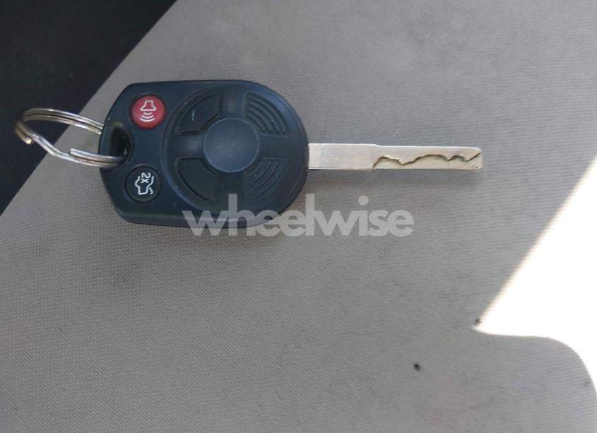 Photo 11 of 2018 Ford Focus SE (VIN 1FADP3K28JL324610)