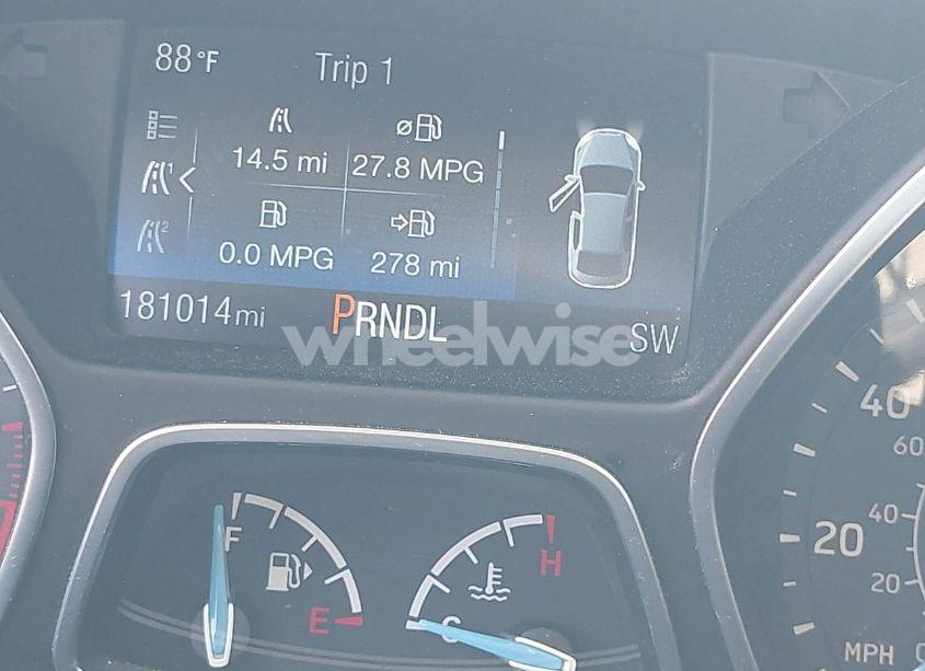 Photo 15 of 2018 Ford Focus SE (VIN 1FADP3K28JL324610)