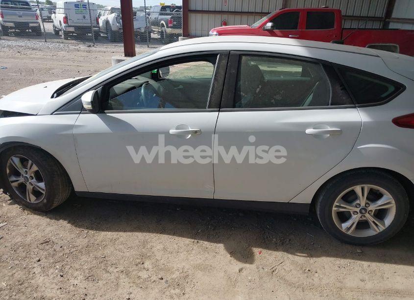 Photo 15 of 2013 Ford Focus SE (VIN 1FADP3K29DL116708)