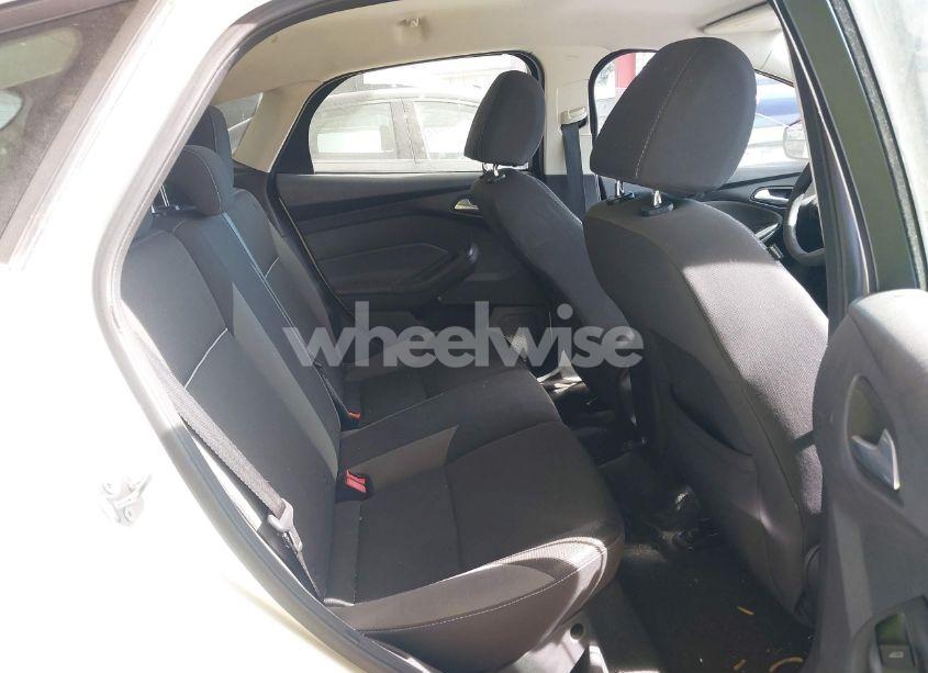 Photo 8 of 2013 Ford Focus SE (VIN 1FADP3K29DL116708)