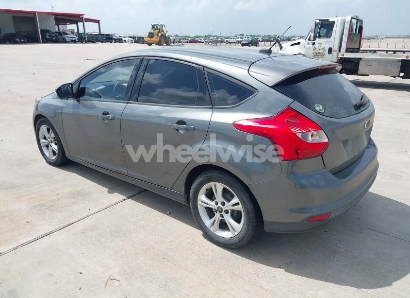 Photo 3 of 2013 Ford Focus SE (VIN 1FADP3K29DL125280)