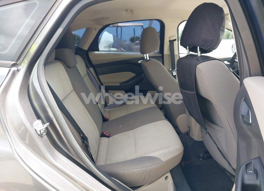 Photo 8 of 2013 Ford Focus SE (VIN 1FADP3K29DL125280)