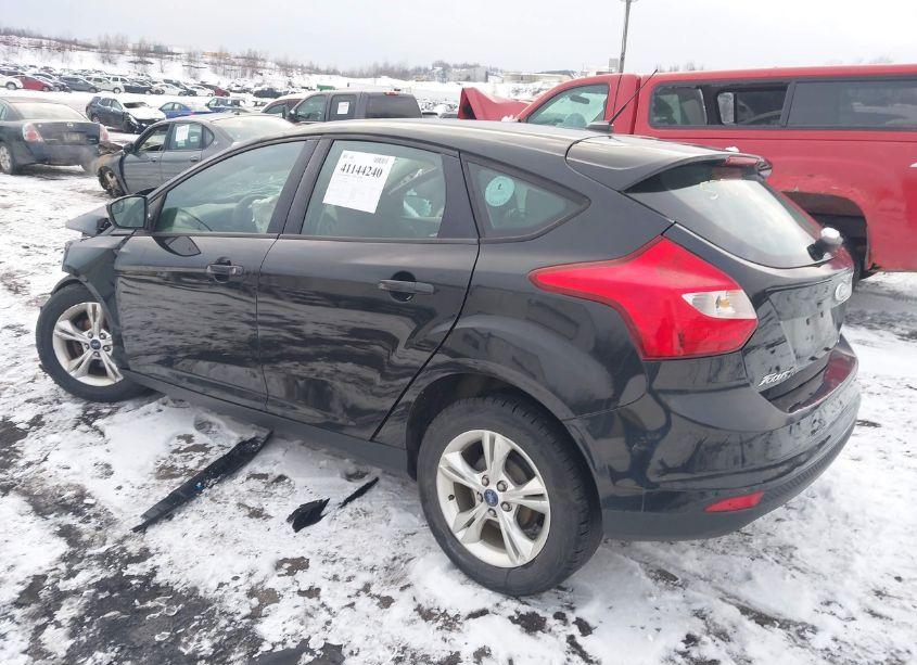 Photo 3 of 2013 Ford Focus SE (VIN 1FADP3K29DL135775)