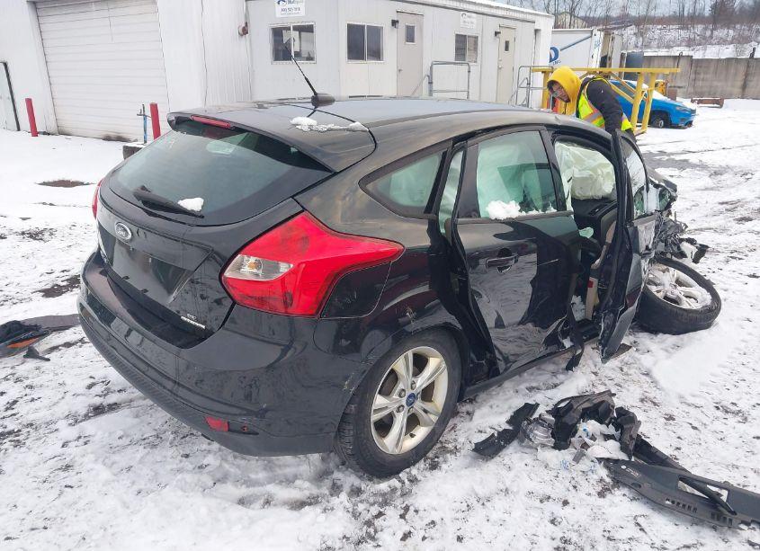 Photo 4 of 2013 Ford Focus SE (VIN 1FADP3K29DL135775)