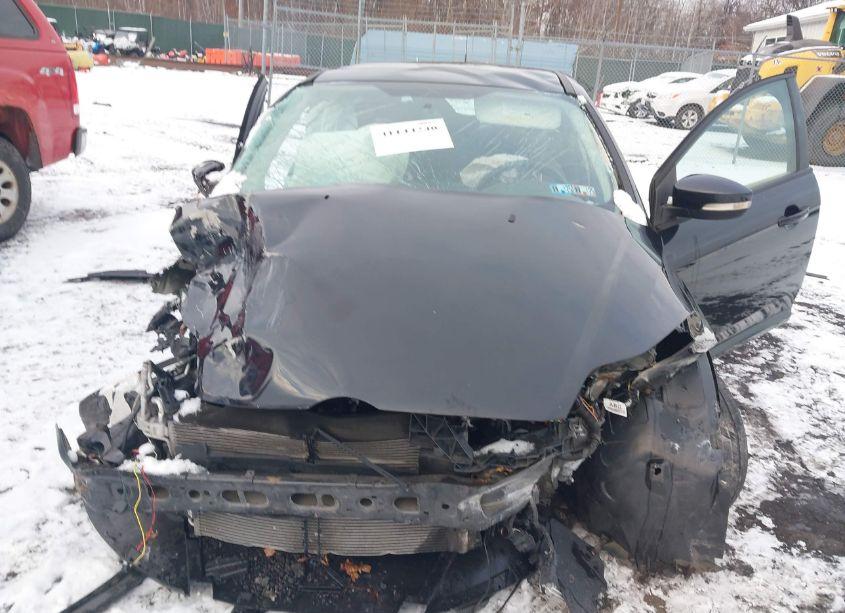 Photo 6 of 2013 Ford Focus SE (VIN 1FADP3K29DL135775)