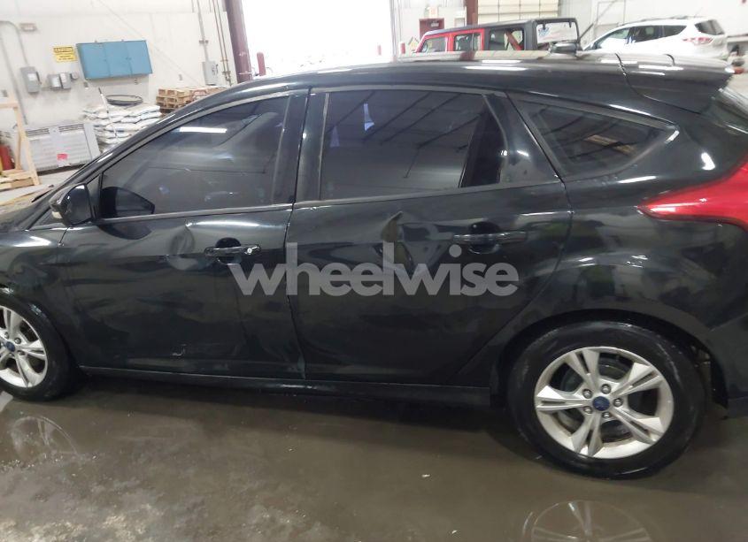 Photo 14 of 2013 Ford Focus SE (VIN 1FADP3K29DL152706)