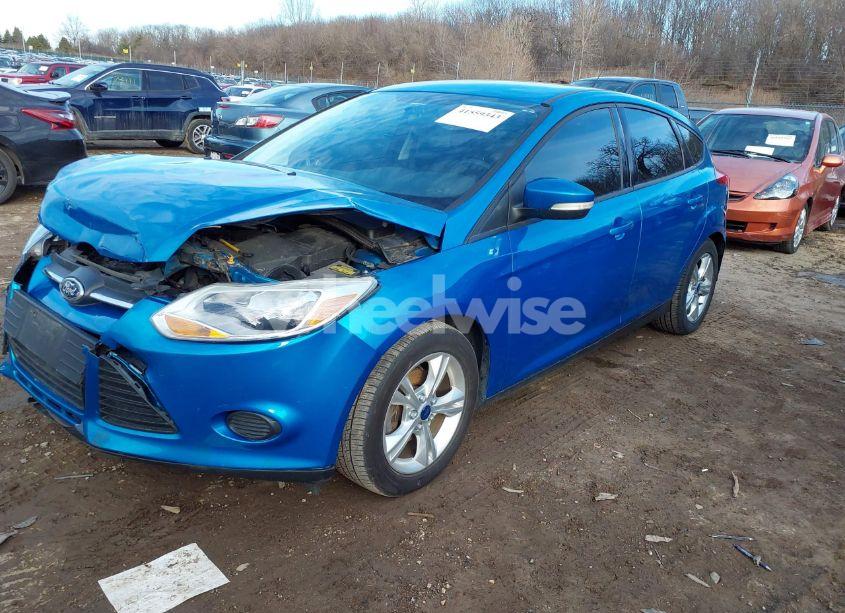 Photo 2 of 2013 Ford Focus SE (VIN 1FADP3K29DL156528)