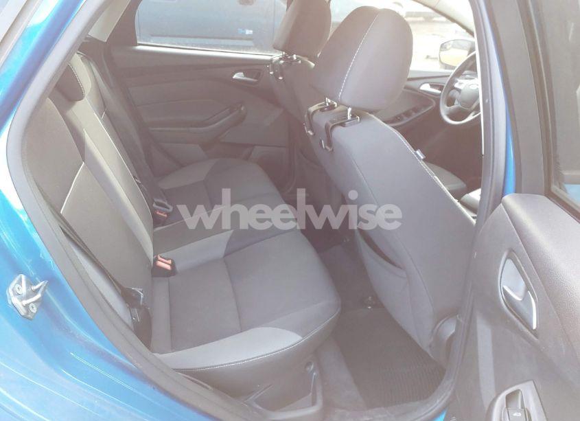 Photo 8 of 2013 Ford Focus SE (VIN 1FADP3K29DL156528)