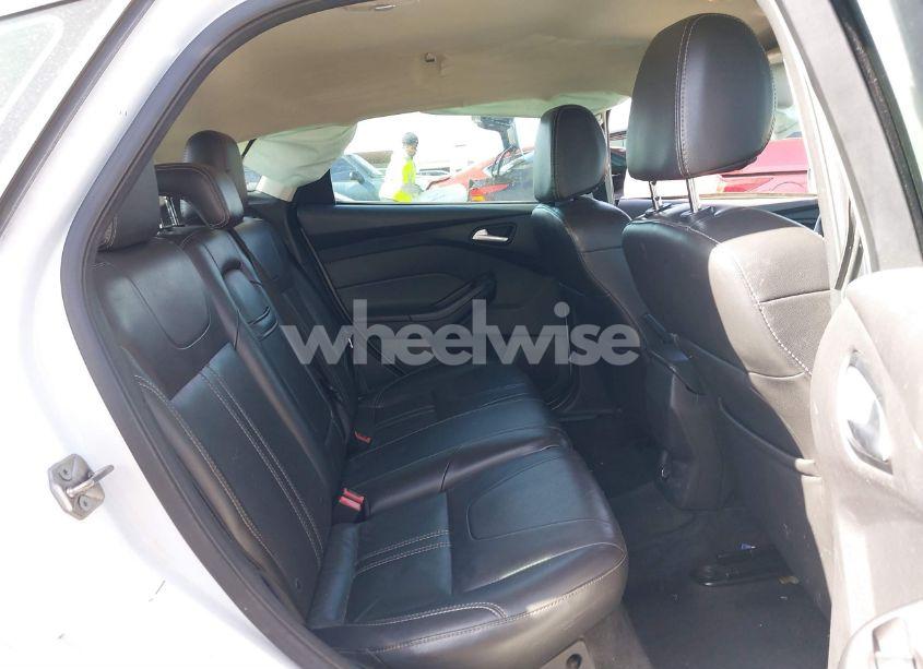 Photo 8 of 2013 Ford Focus SE (VIN 1FADP3K29DL157601)