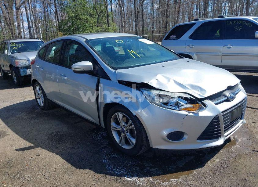 2013 Ford Focus SE (VIN 1FADP3K29DL162071) main photo
