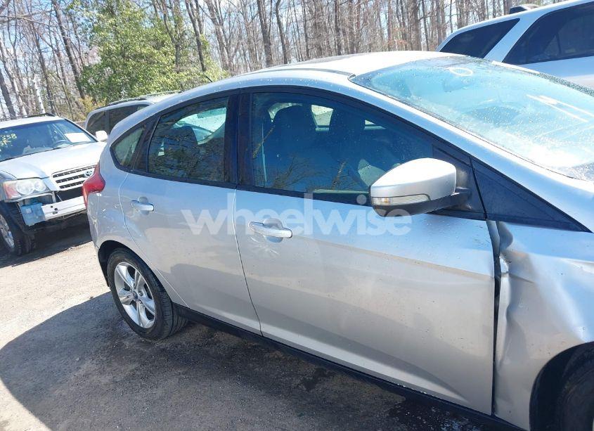 Photo 13 of 2013 Ford Focus SE (VIN 1FADP3K29DL162071)