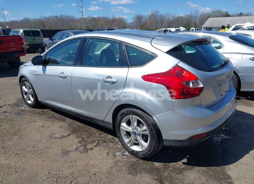 Photo 3 of 2013 Ford Focus SE (VIN 1FADP3K29DL162071)