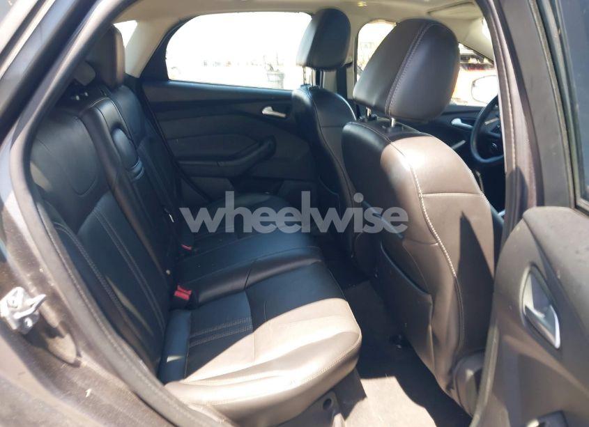 Photo 8 of 2013 Ford Focus SE (VIN 1FADP3K29DL190825)