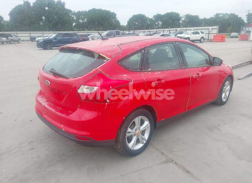 Photo 4 of 2013 Ford Focus SE (VIN 1FADP3K29DL204383)