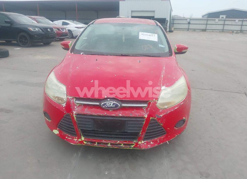 Photo 6 of 2013 Ford Focus SE (VIN 1FADP3K29DL204383)