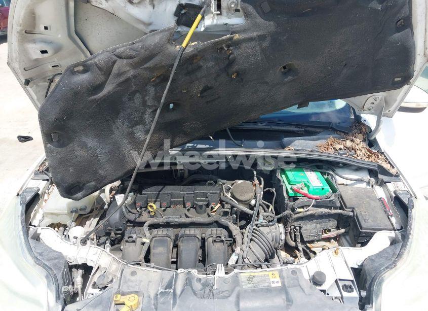 Photo 10 of 2013 Ford Focus SE (VIN 1FADP3K29DL209650)