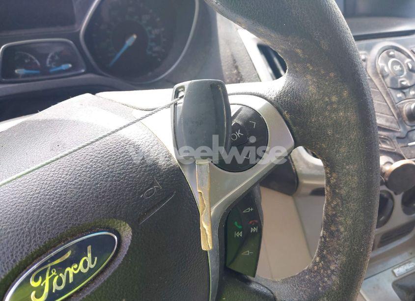 Photo 11 of 2013 Ford Focus SE (VIN 1FADP3K29DL209650)