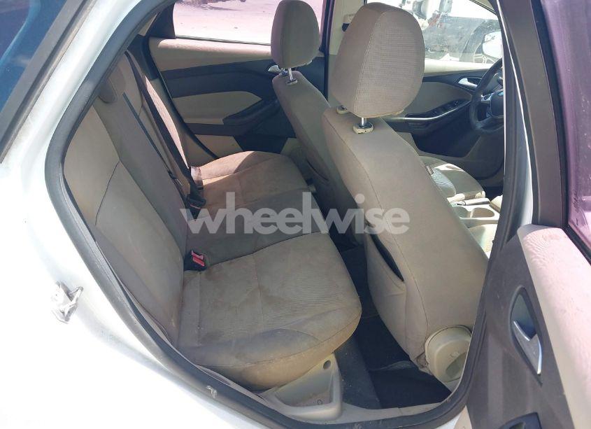 Photo 8 of 2013 Ford Focus SE (VIN 1FADP3K29DL209650)