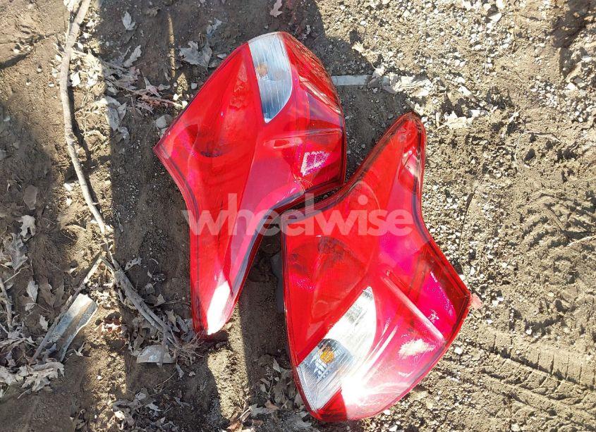 Photo 12 of 2013 Ford Focus SE (VIN 1FADP3K29DL224701)