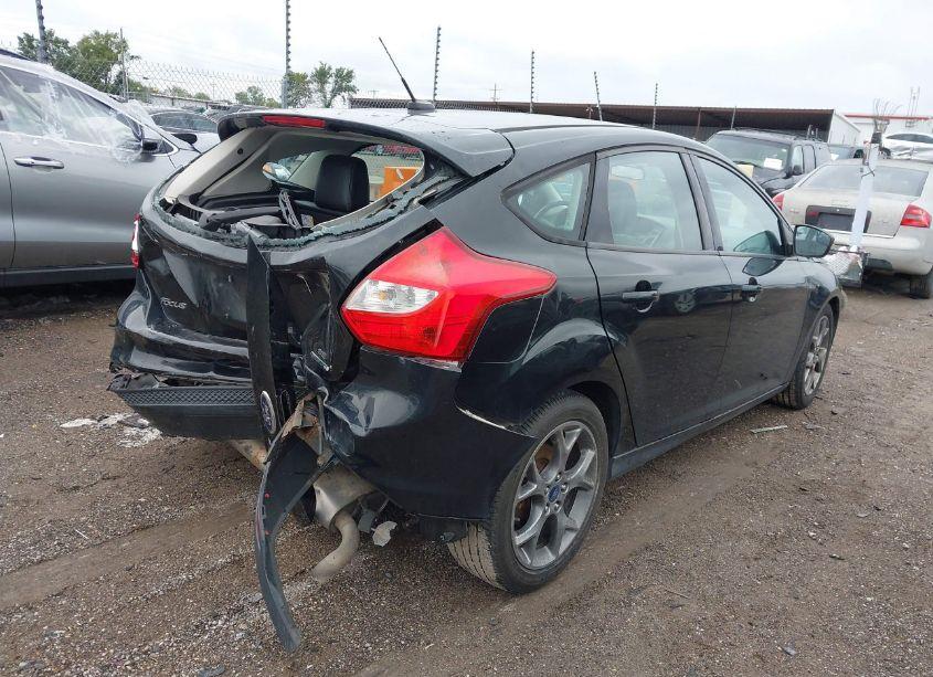 Photo 4 of 2013 Ford Focus SE (VIN 1FADP3K29DL247704)