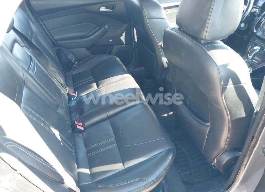 Photo 8 of 2013 Ford Focus SE (VIN 1FADP3K29DL266351)