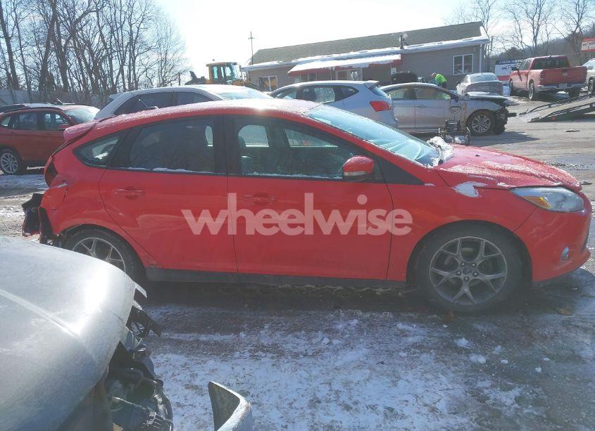 Photo 13 of 2013 Ford Focus SE (VIN 1FADP3K29DL267631)