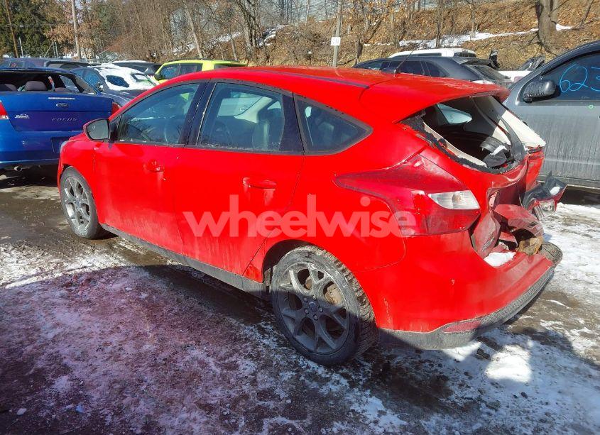 Photo 3 of 2013 Ford Focus SE (VIN 1FADP3K29DL267631)