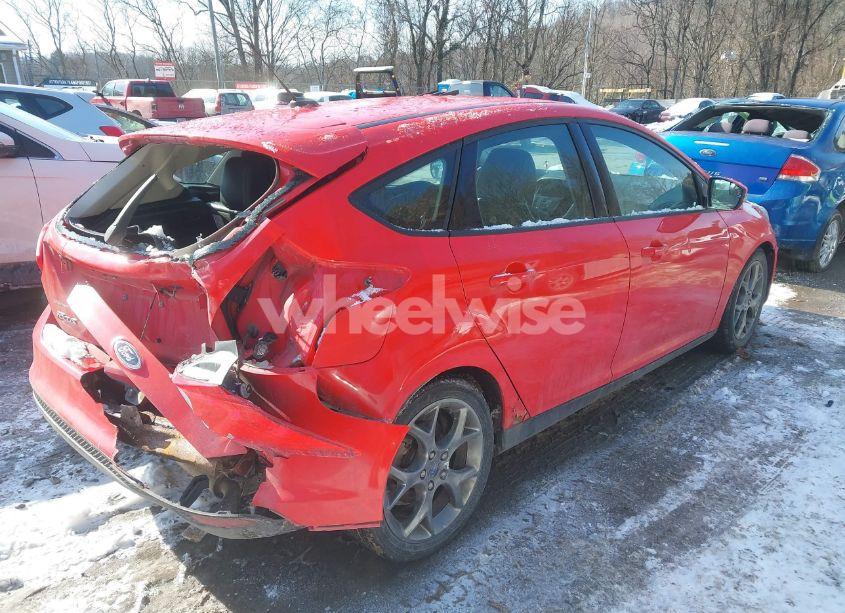 Photo 4 of 2013 Ford Focus SE (VIN 1FADP3K29DL267631)
