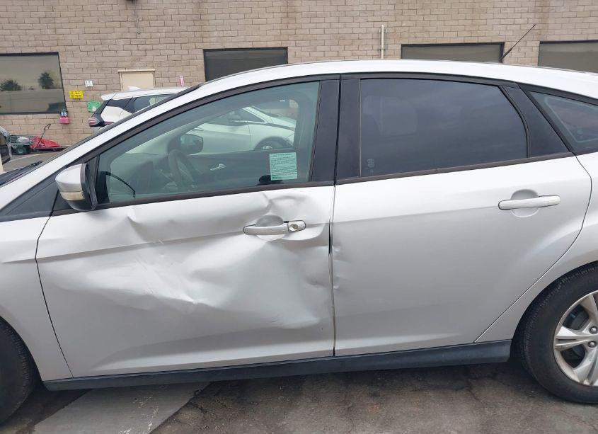 Photo 14 of 2013 Ford Focus SE (VIN 1FADP3K29DL267807)