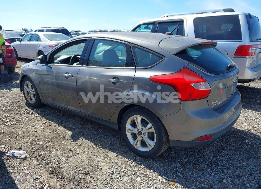 Photo 3 of 2013 Ford Focus SE (VIN 1FADP3K29DL294196)